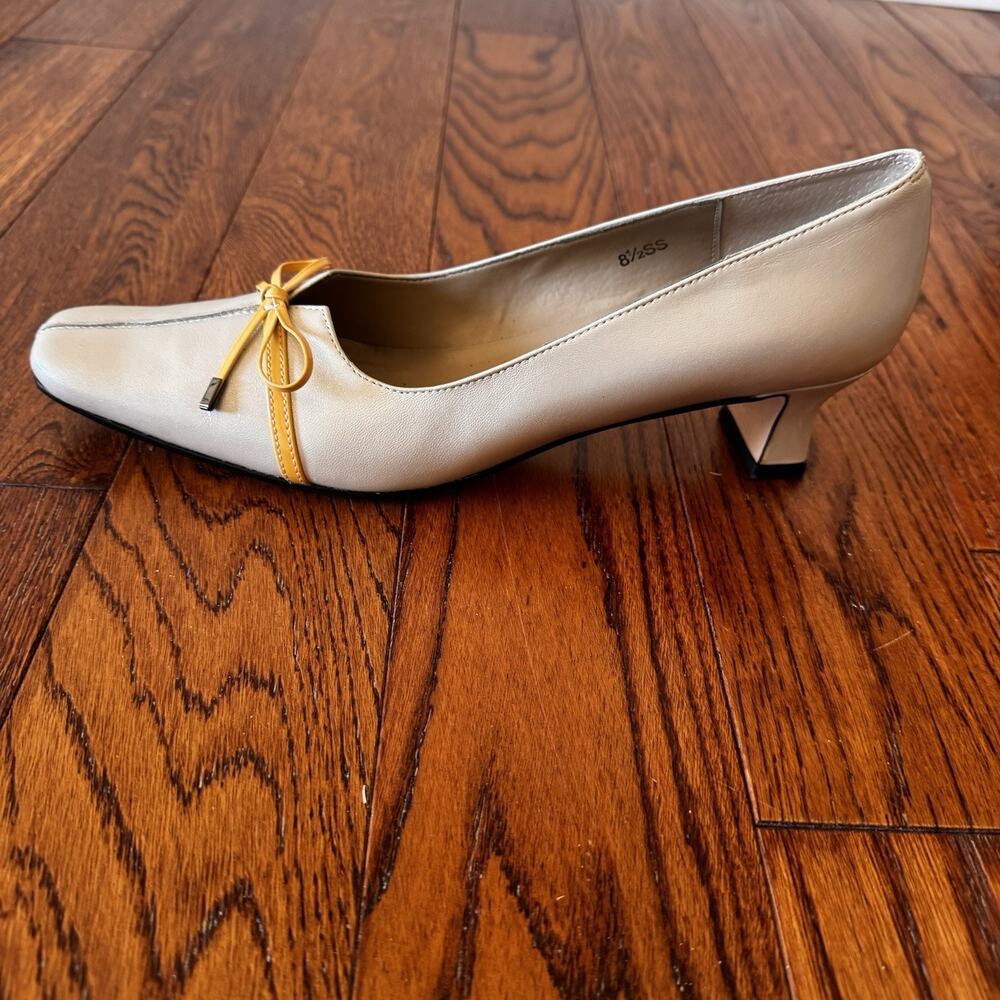 VANELI Women's Shoes 8.5 SS Super Slim Leather Heels Beige Gold Bow Vero Cuoio - Picture 4 of 15